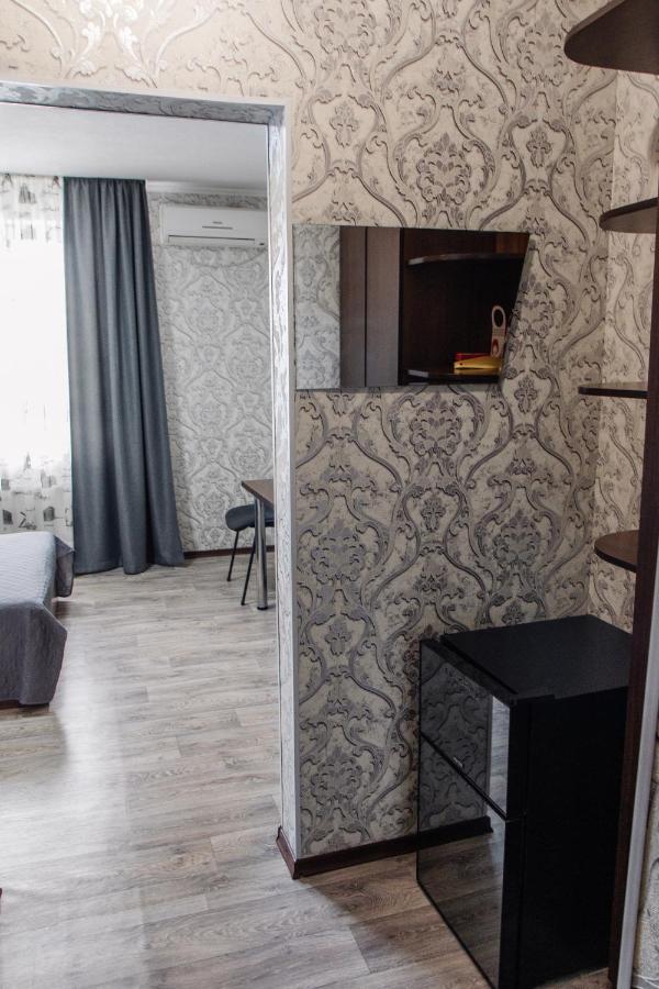 Гостинний Двір "Марія" Hotel โครโปนิตสกี ภายนอก รูปภาพ